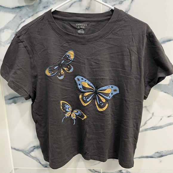 American Eagle Outfitters Charcoal Tee with Butterfly Design crop T-shirt - Picture 1 of 2